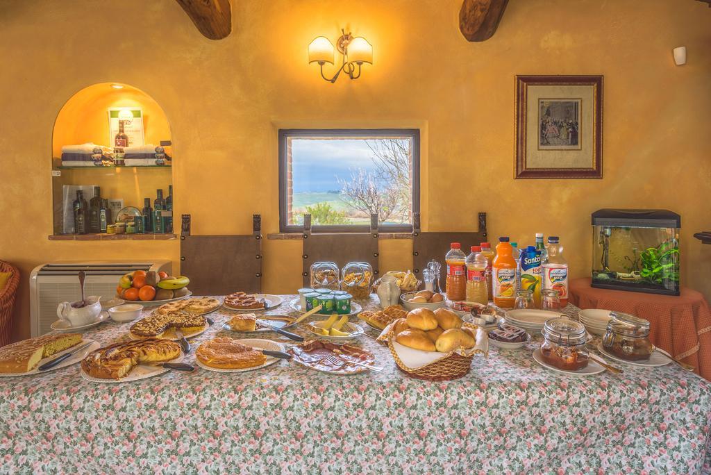 Agriturismo Il Macchione П'єнца Екстер'єр фото